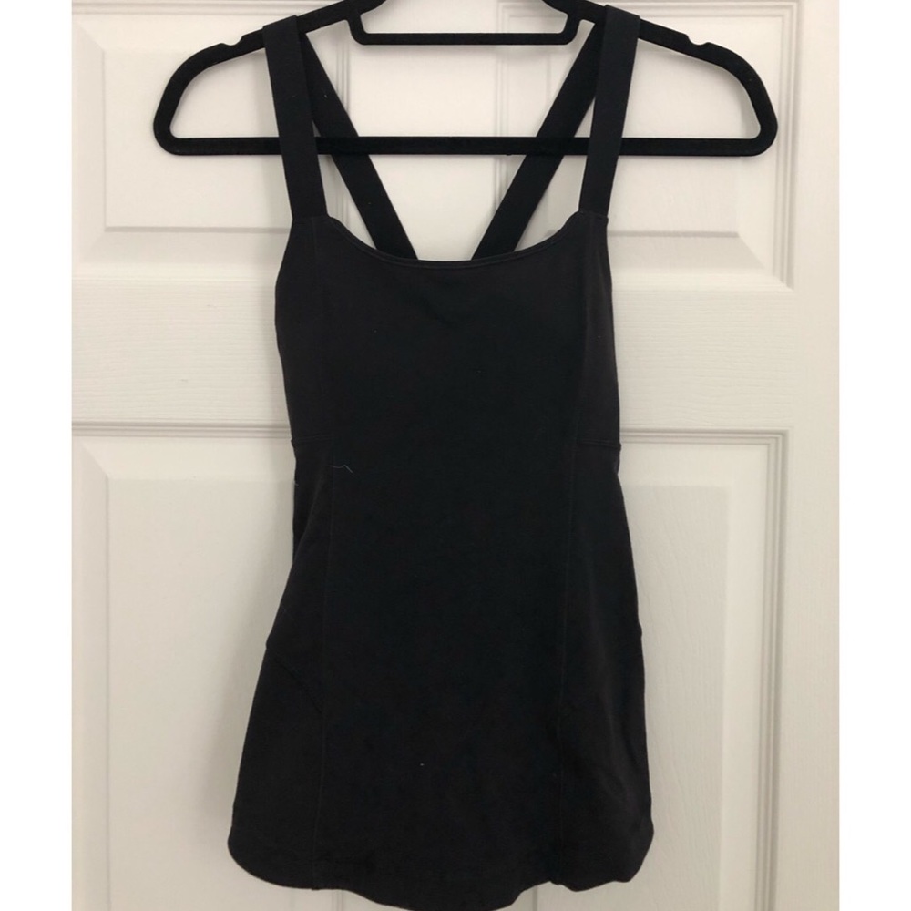 Lululemon Built-in Bra Workout Black Top (Small)